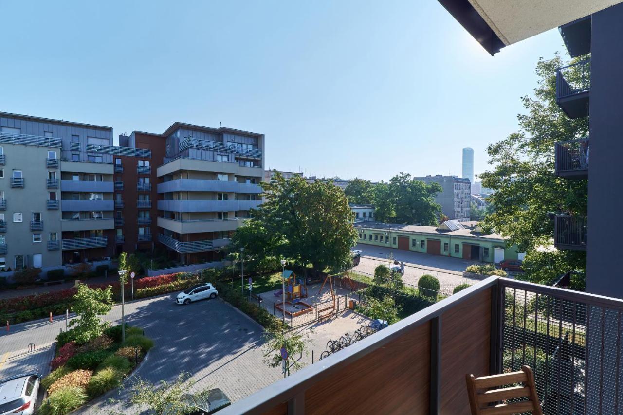 Nowa Teczowa Apartments Promenada Staromiejska By Noclegi Renters Wroclaw Exterior photo