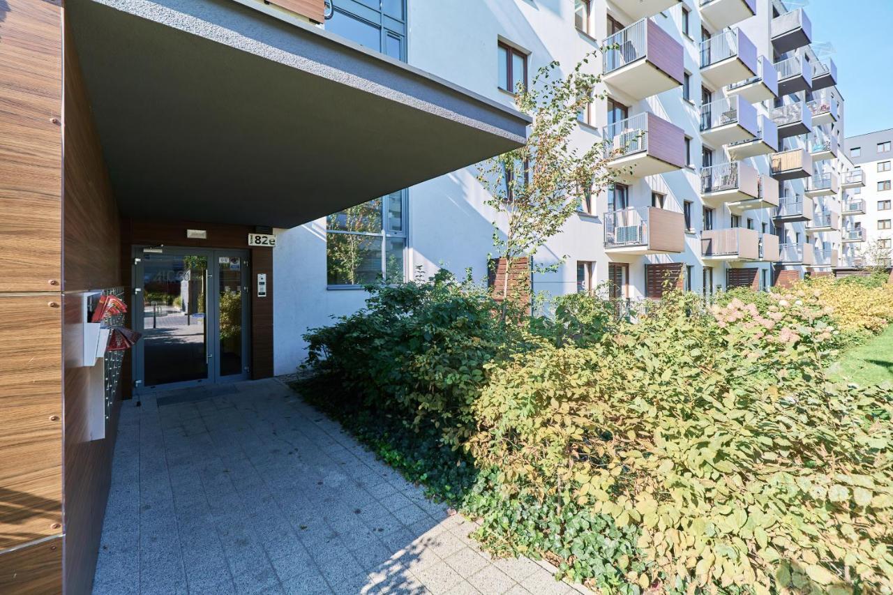 Nowa Teczowa Apartments Promenada Staromiejska By Noclegi Renters Wroclaw Exterior photo